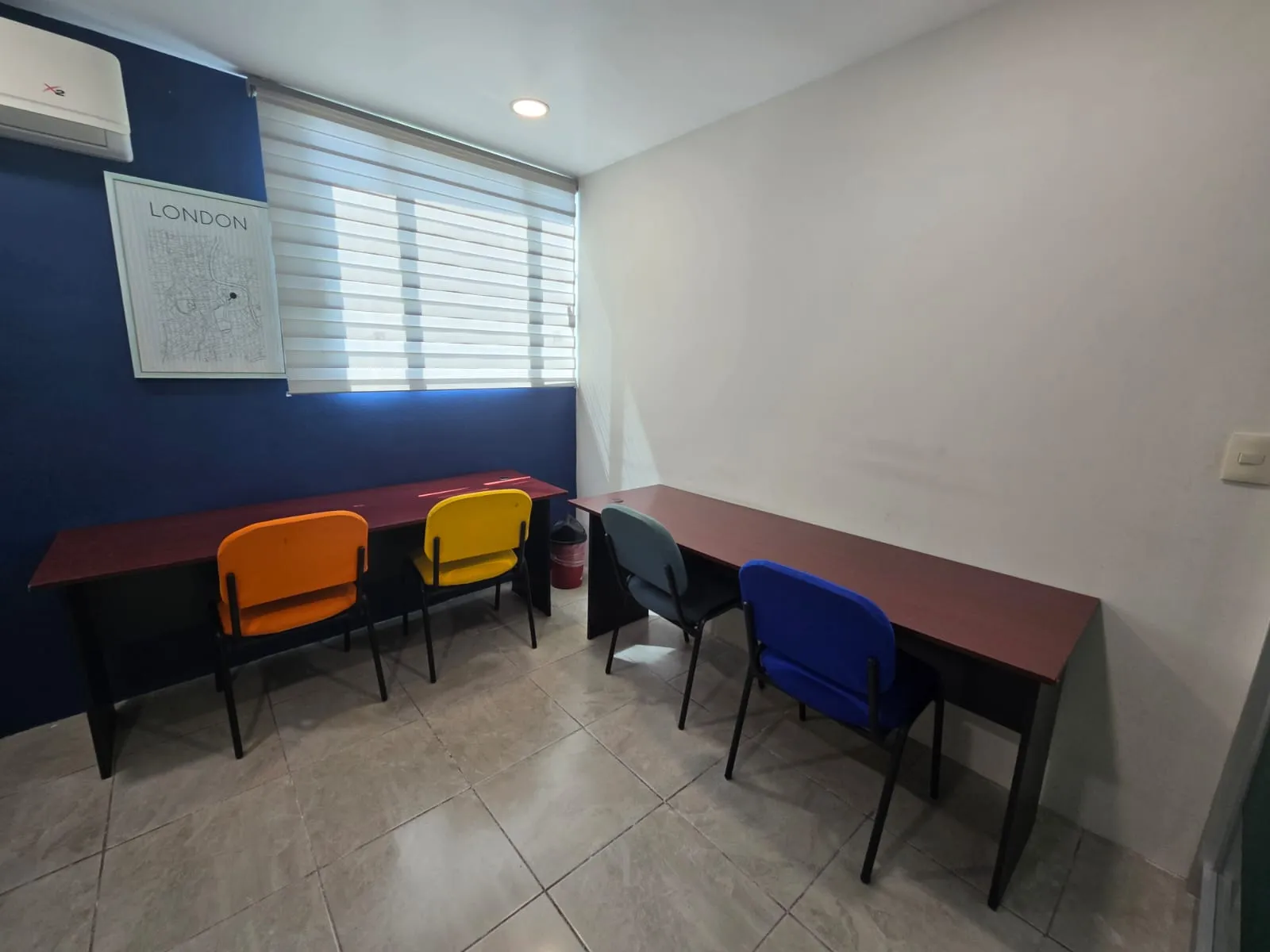 Oficina 2-4 Personas