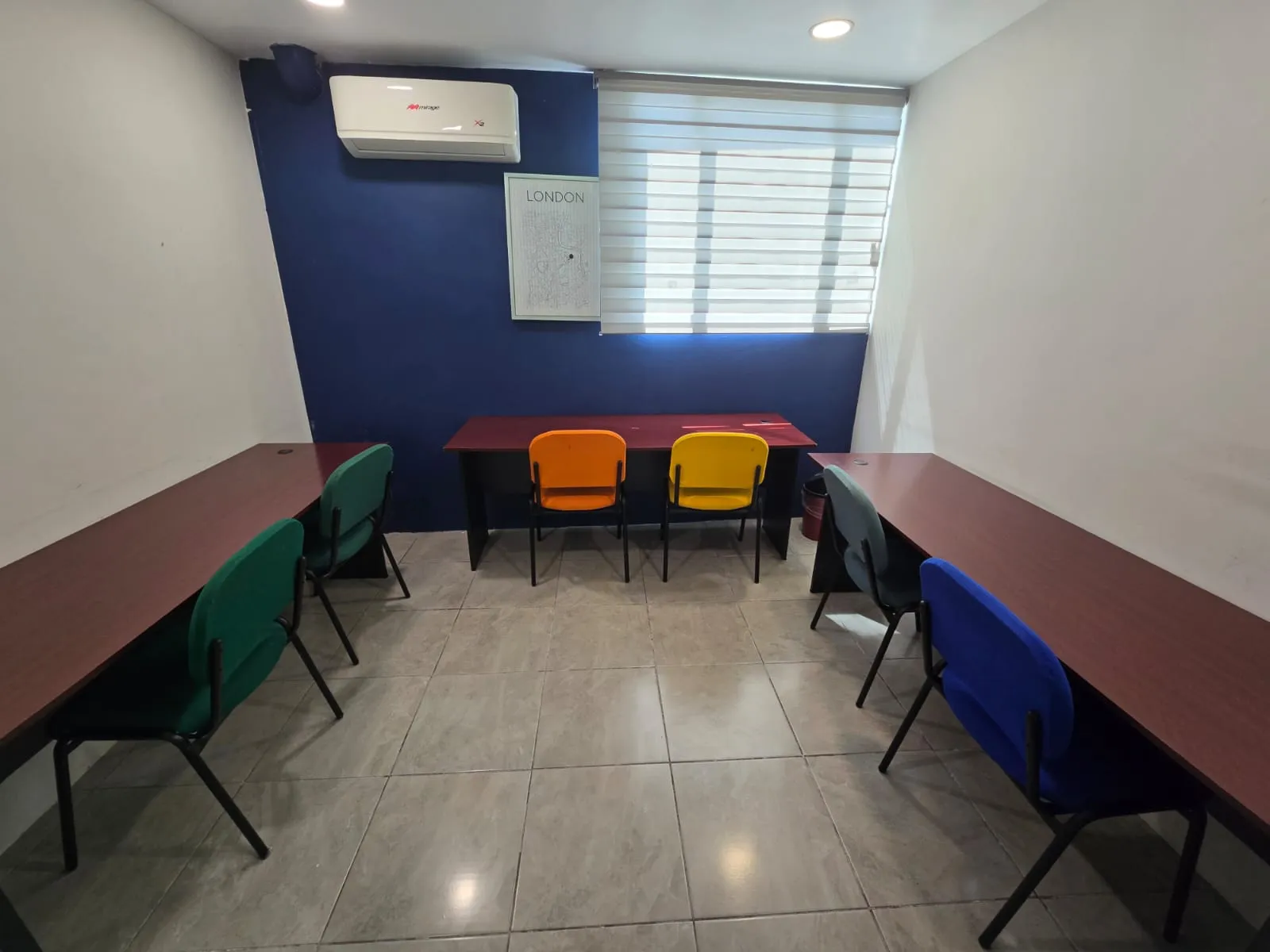 Oficina 2-4 Personas — foto 2